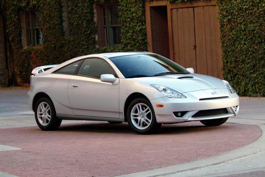  Toyota Celica 2000 года  (фото 39 из 53)